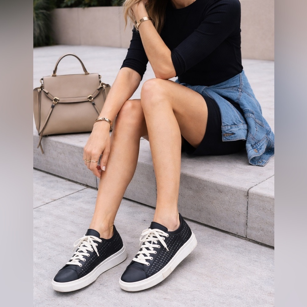 Sam Edelman Raina Lace-Up Sneakers Black White 7